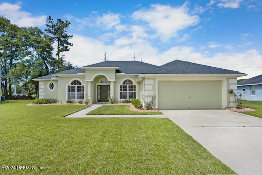 725 Cherry Bark Drive N Jacksonville FL 32218