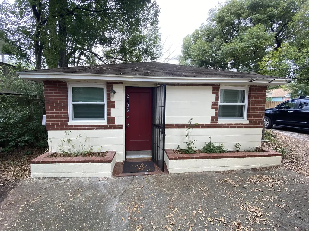 2233 Ernest Street Jacksonville FL 32204