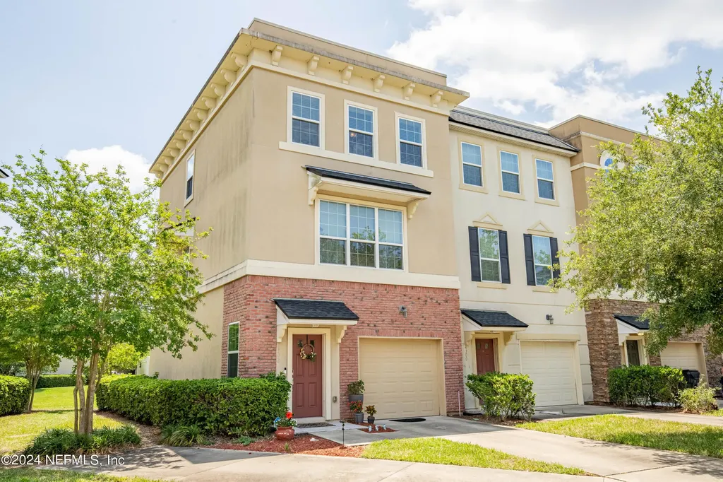 4302 Ellipse Drive Jacksonville FL 32246