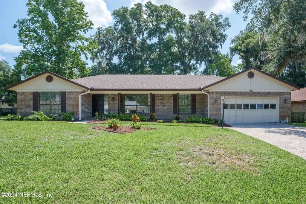 4455 Woodsong Loop W Jacksonville FL 32225
