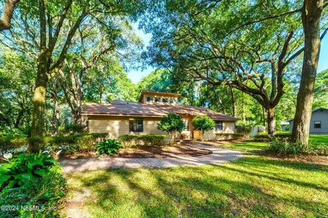 1424 Quinlan Road E Jacksonville FL 32225