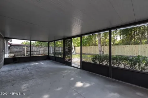 2574 Spring Lake Road W Jacksonville FL 32210