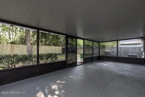 2574 Spring Lake Road W Jacksonville FL 32210