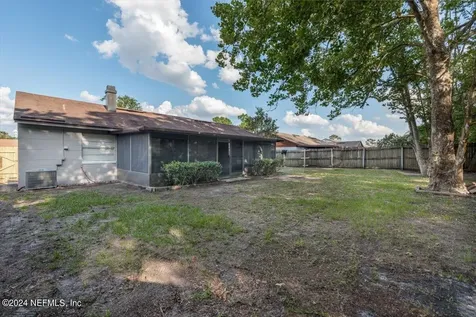2574 Spring Lake Road W Jacksonville FL 32210