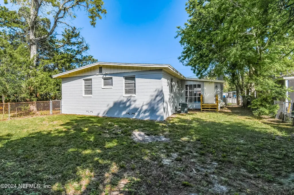 6238 Green Pine Lane Jacksonville FL 32277