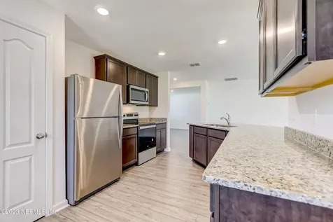 8521 Lake George Circle W Macclenny FL 32063