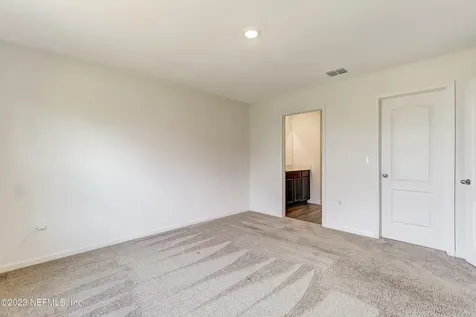 8521 Lake George Circle W Macclenny FL 32063