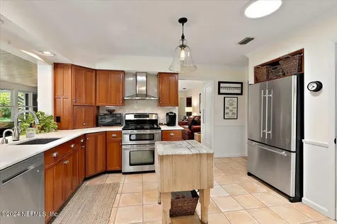 1768 Park Terrace W Atlantic Beach FL 32233