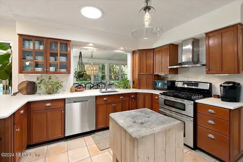 1768 Park Terrace W Atlantic Beach FL 32233