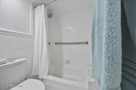 1768 Park Terrace W Atlantic Beach FL 32233
