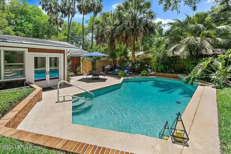 1768 Park Terrace W Atlantic Beach FL 32233