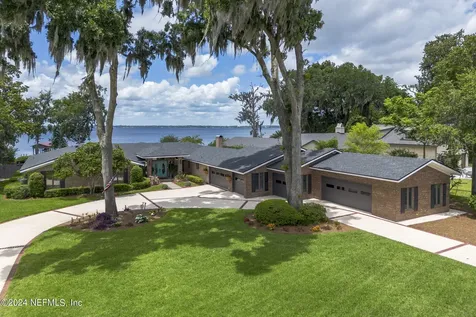 10146 Village Grove Drive W Jacksonville FL 32257