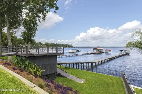 10146 Village Grove Drive W Jacksonville FL 32257