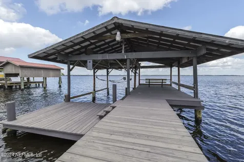 10146 Village Grove Drive W Jacksonville FL 32257
