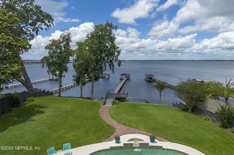 10146 Village Grove Drive W Jacksonville FL 32257