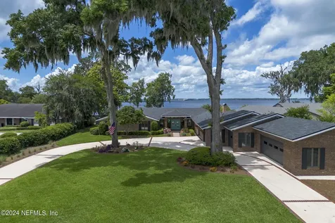 10146 Village Grove Drive W Jacksonville FL 32257