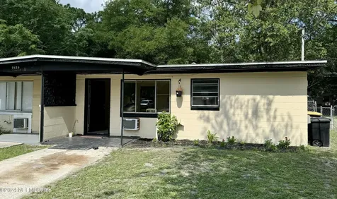 1861 Doyon Court Jacksonville FL 32210