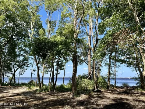 654 S Orange Avenue Green Cove Springs FL 32043
