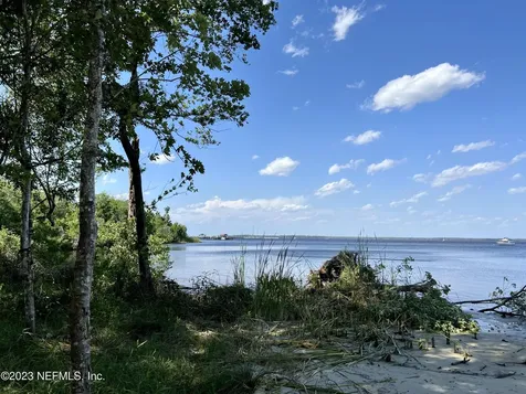 654 S Orange Avenue Green Cove Springs FL 32043