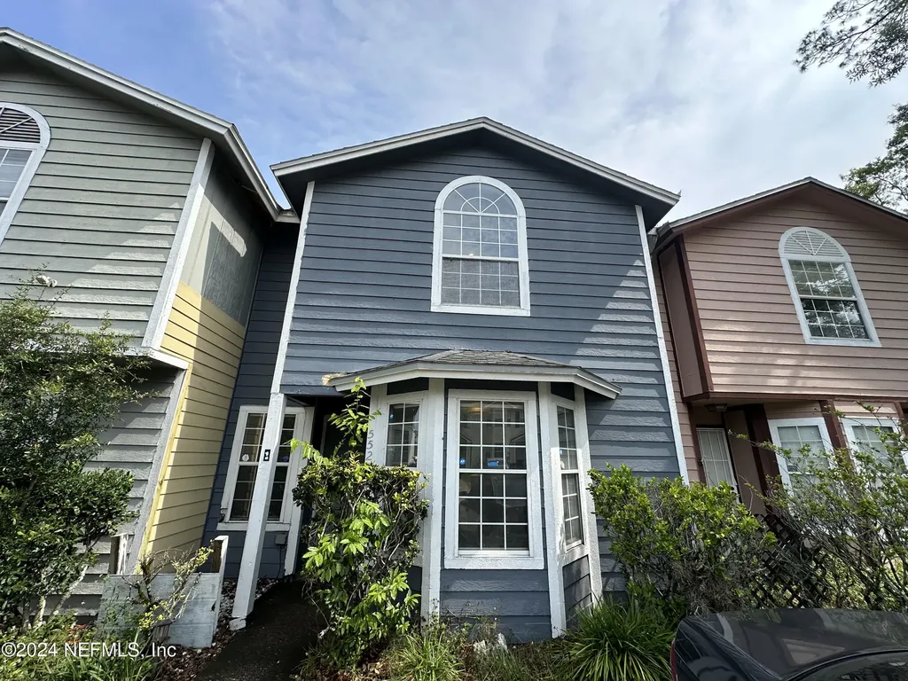 5523 Cabot Drive N Jacksonville FL 32244