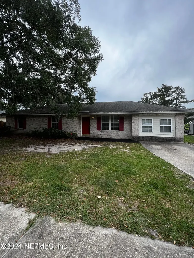 1412 Old Middleburg Road N Jacksonville FL 32210