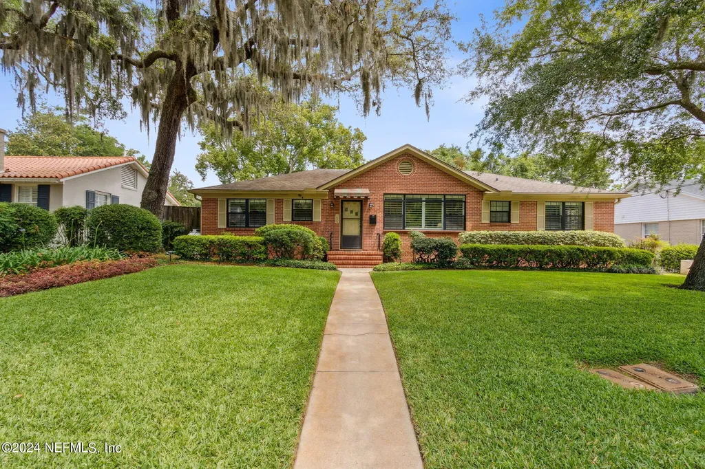 1605 Brookwood Road Jacksonville FL 32207