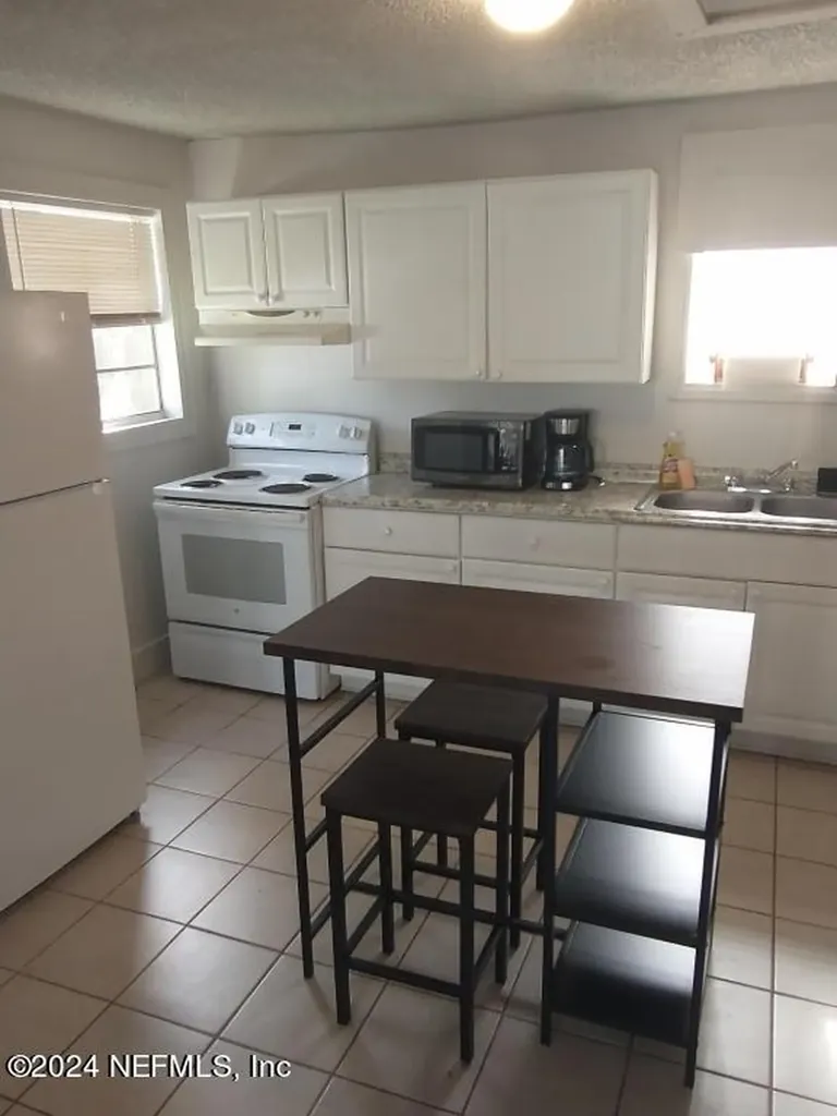 5419 Woodcrest Road Jacksonville FL 32205