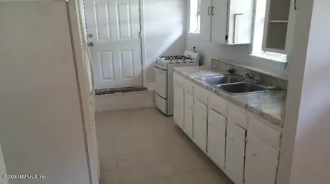5419 Woodcrest Road Jacksonville FL 32205