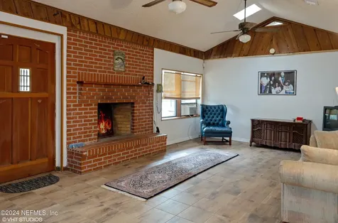 5419 Woodcrest Road Jacksonville FL 32205