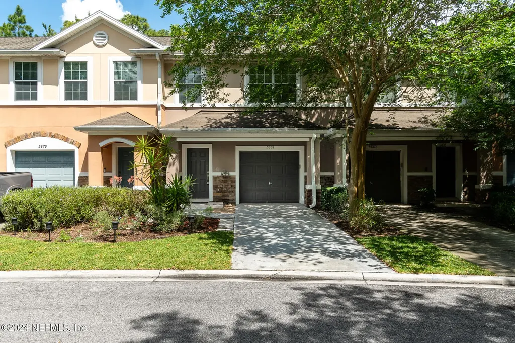 5881 Moonstone Court Jacksonville FL 32258
