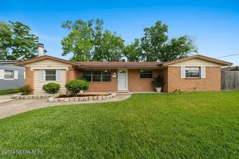 5977 Carrevero Drive S Jacksonville FL 32216