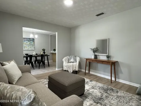 6151 Deepwood Drive W Jacksonville FL 32244