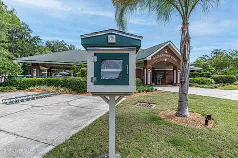 2233 S Brook Drive Fleming Island FL 32003