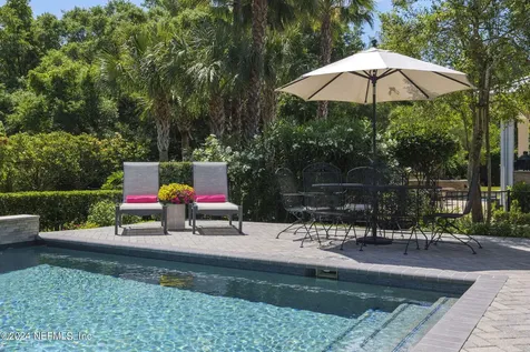 5146 Commissioner's Drive Jacksonville FL 32224