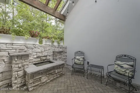 5146 Commissioner's Drive Jacksonville FL 32224