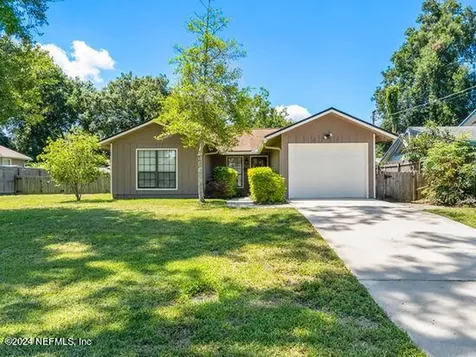 4704 Pinewood Road Jacksonville FL 32210