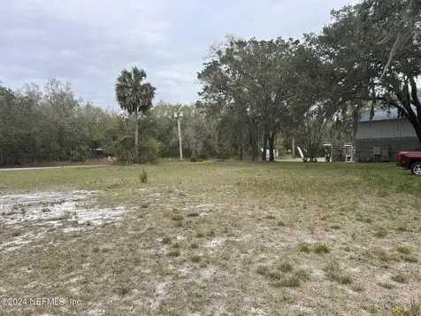 4505 Street Johns Avenue Palatka FL 32177