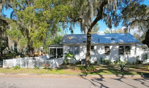1323 Kirby Street Palatka FL 32177