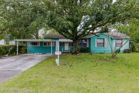 8426 Delaware Avenue Jacksonville FL 32208