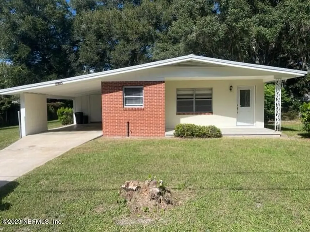2902 Campbell Street Palatka FL 32177