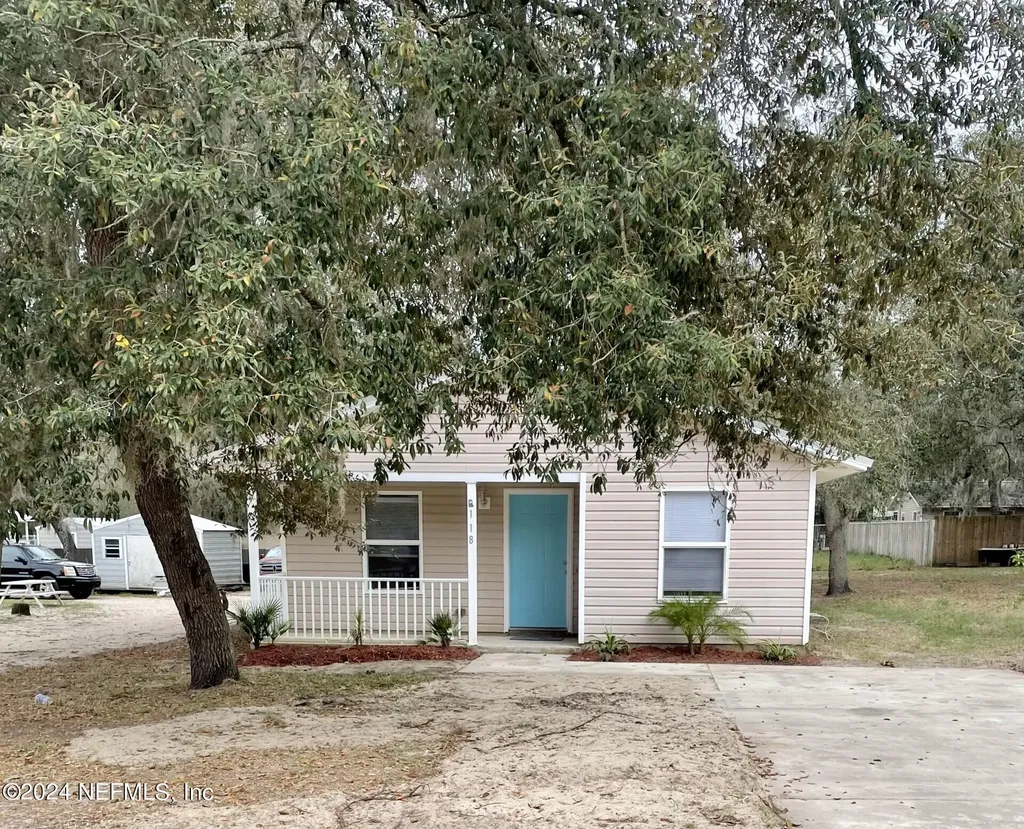 118 Volunteer Avenue Interlachen FL 32148