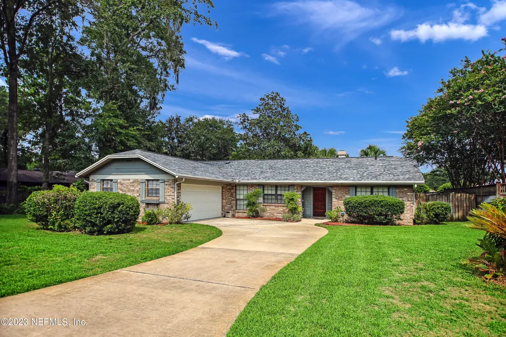 5319 Secluded Oaks Lane Jacksonville FL 32210