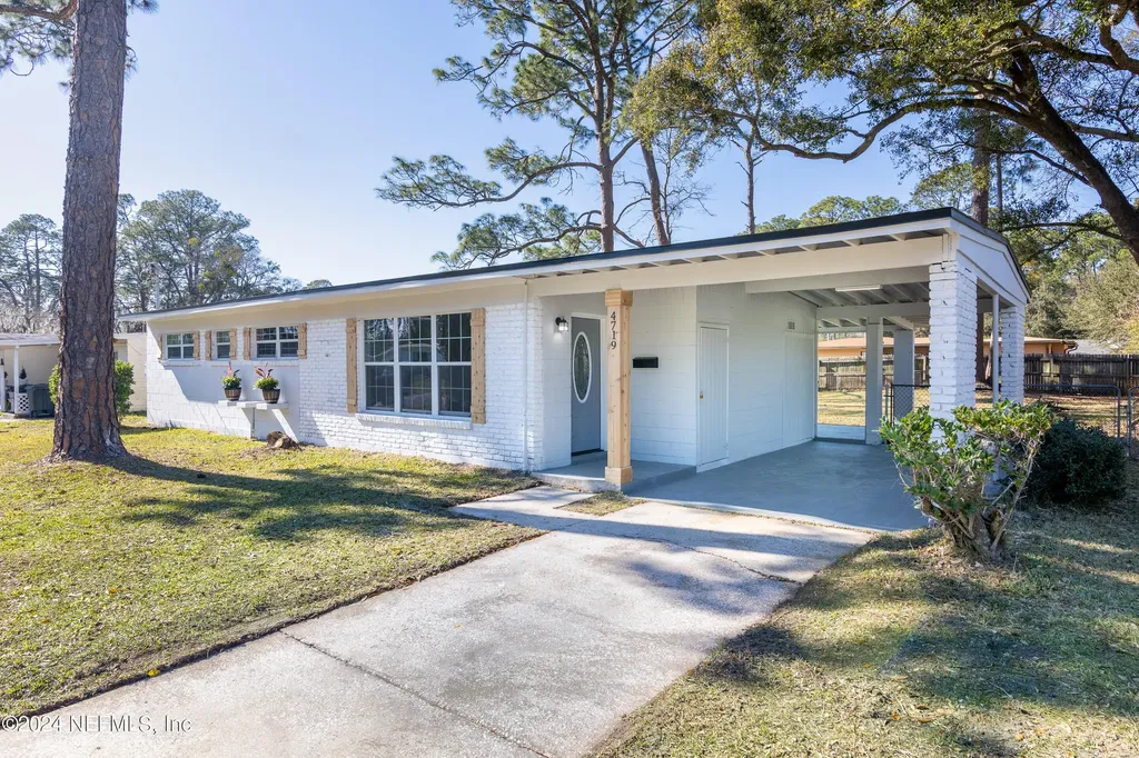 4719 Bankhead Avenue Jacksonville FL 32207