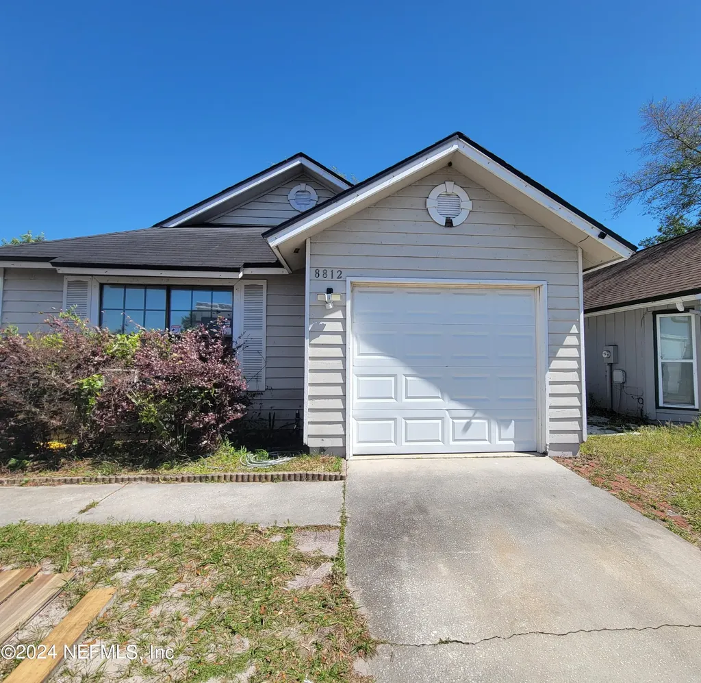 8812 Townsquare Court Jacksonville FL 32216