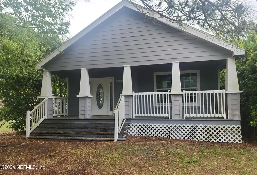 8109 Mc Glothlin Street Jacksonville FL 32210