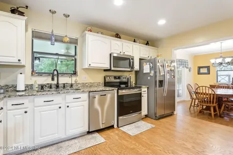 13532 Tarrasa Court W Jacksonville FL 32225