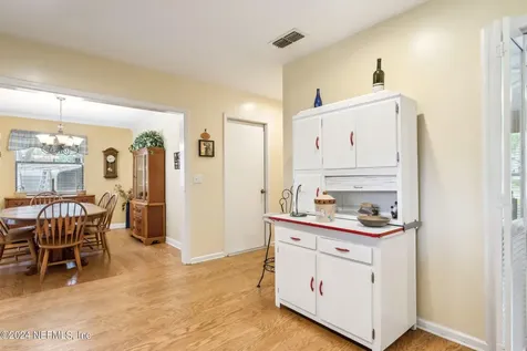 13532 Tarrasa Court W Jacksonville FL 32225