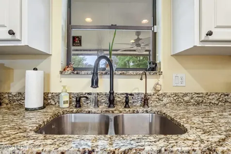 13532 Tarrasa Court W Jacksonville FL 32225