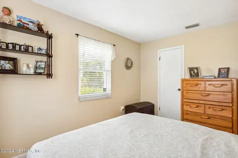 13532 Tarrasa Court W Jacksonville FL 32225
