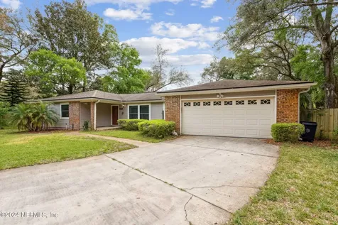 13532 Tarrasa Court W Jacksonville FL 32225